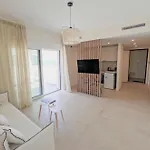 La Bleue Beachfront Boutique Apartamento Vrahati