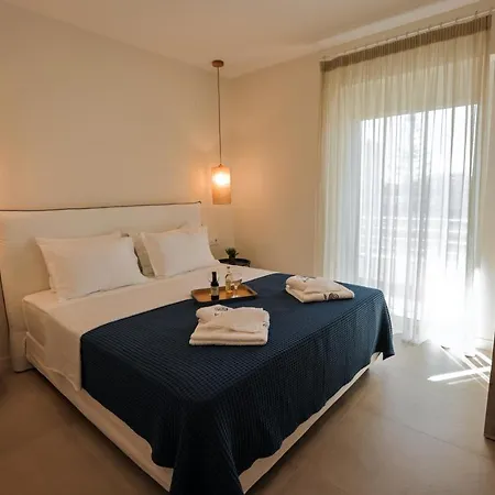 La Bleue Beachfront Boutique *