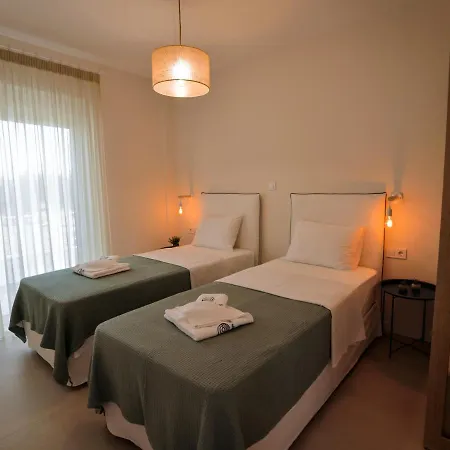 La Bleue Beachfront Boutique Apartmán *
