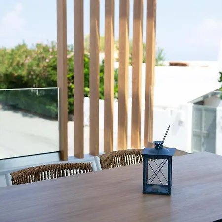 La Bleue Beachfront Boutique Apartment *