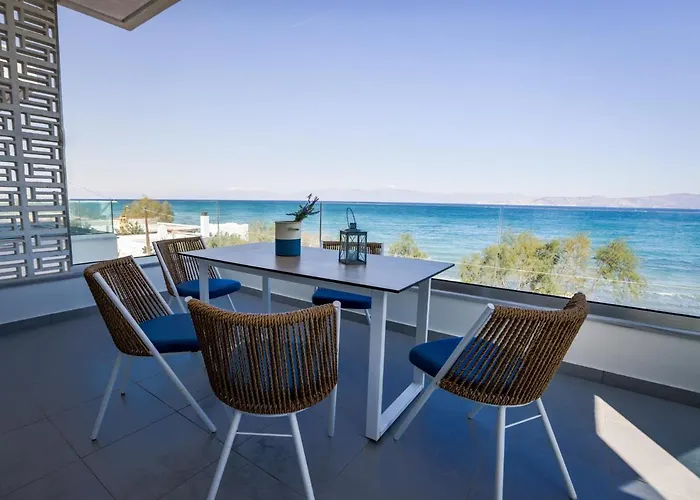 Appartamento La Bleue Beachfront Boutique Vrahati