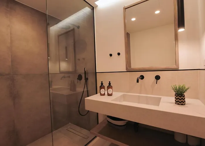 Lejlighed La Bleue Beachfront Boutique